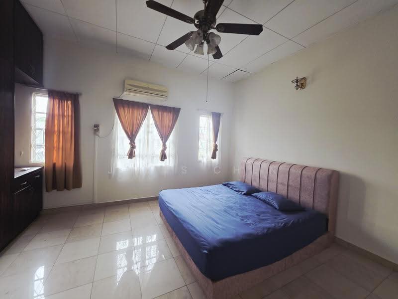 2-storey Terraced House for Sale in Bandar Kinrara (Selangor) - James Chen - Bedroom - PropertyGuru.com.my