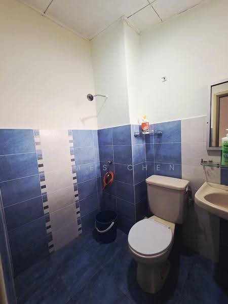2-storey Terraced House for Sale in Bandar Kinrara (Selangor) - James Chen - Bathroom - PropertyGuru.com.my