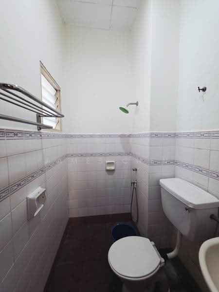 2-storey Terraced House for Sale in Bandar Kinrara (Selangor) - James Chen - Bathroom - PropertyGuru.com.my