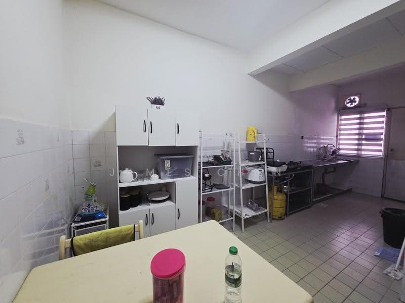 2-storey Terraced House for Sale in Bandar Kinrara (Selangor) - James Chen - Kitchen - PropertyGuru.com.my