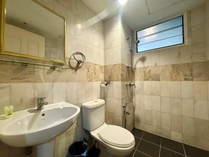 Kondominium untuk Disewa di Century Park - Elaine Lee - Bathroom - PropertyGuru.com.my