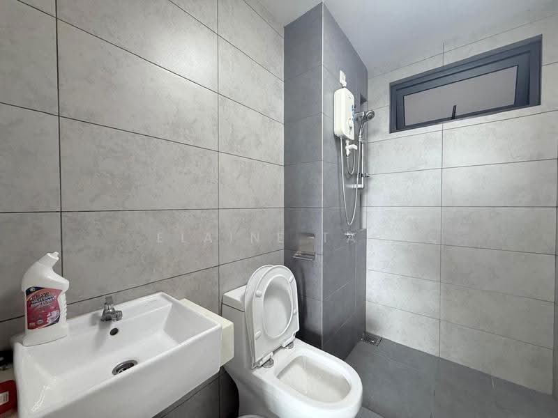 Service Residence for Rent at GM Residence Remia - Elaine Tan - Bathroom - PropertyGuru.com.my