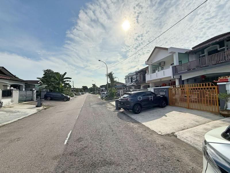 2-storey Terraced House for Sale in Bukit Indah (Iskandar Puteri (Nusajaya)) - Miki Teoh - Exterior - PropertyGuru.com.my