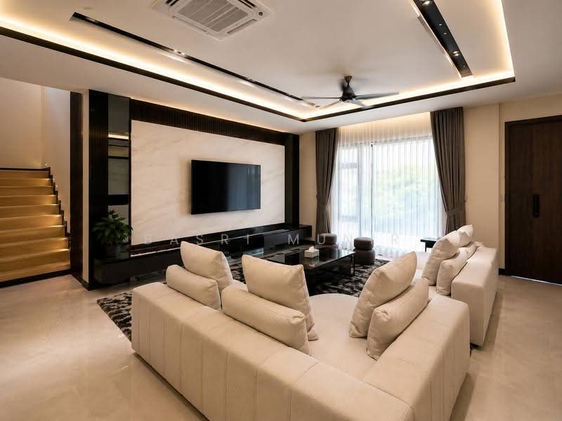 Bungalow House for Sale in Kampung Melayu Ampang (Ampang) - Basri Munir - Living Room - PropertyGuru.com.my