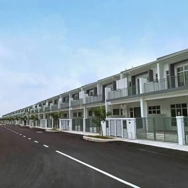 Terraced House for Sale in Bandar Mahkota Banting (Tanjong Duabelas) - Bee Kim - Exterior - PropertyGuru.com.my
