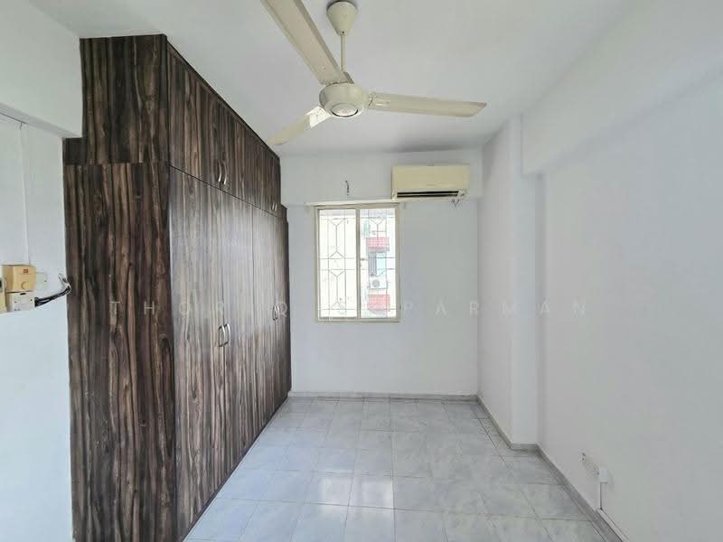 Pangsapuri untuk Dijual di Ixora Apartments - Thoriq Suparman - Bedroom - PropertyGuru.com.my