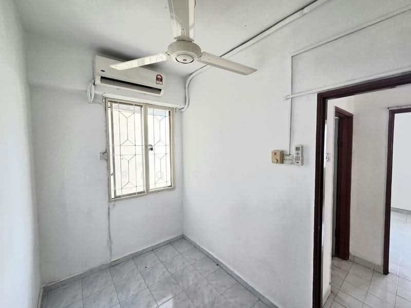 Pangsapuri untuk Dijual di Ixora Apartments - Thoriq Suparman - Interior - PropertyGuru.com.my
