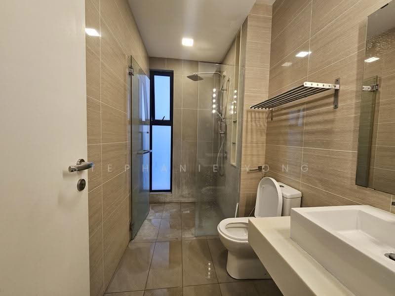 Kondominium untuk Disewa di CloudTree Residence - Stephanie Yong - Bathroom - PropertyGuru.com.my