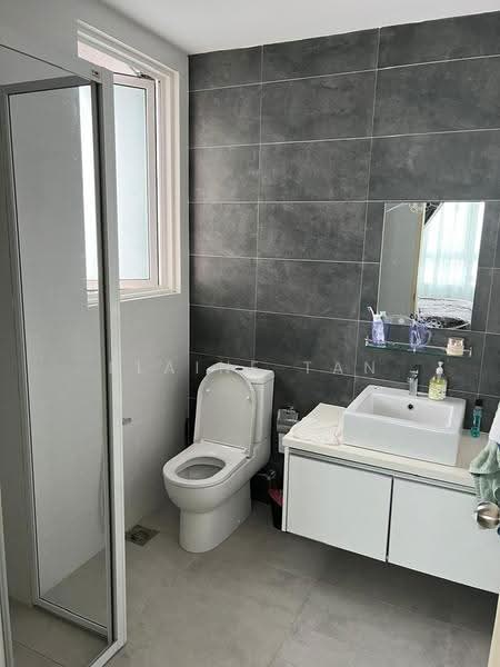 Kediaman Servis untuk Disewa di Impiria Residensi Bukit Tinggi Klang - Elaine Tan - Bathroom - PropertyGuru.com.my