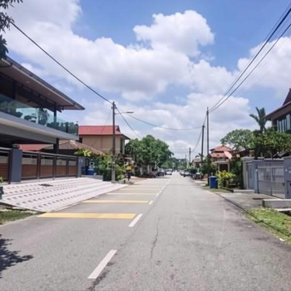 Bungalow House for Sale in Shah Alam (Selangor) - Bee Kim - Exterior - PropertyGuru.com.my