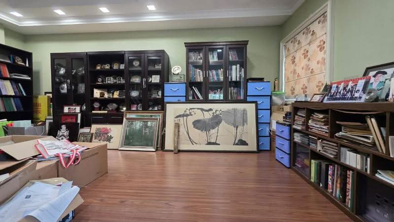 Bungalow House for Sale in SS19 (Subang Jaya) - Ethan Chin - Study - PropertyGuru.com.my