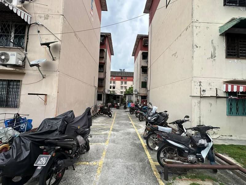 Rumah Flat untuk Dijual di Flat Pandan Jaya - Basri Munir - Exterior - PropertyGuru.com.my