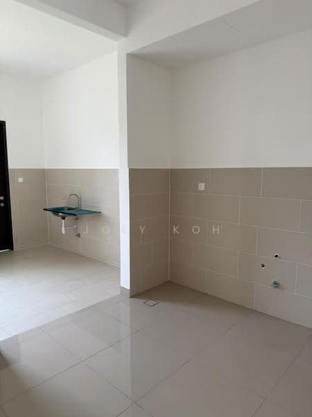 Rumah Teres 2-Tingkat untuk Dijual di Elmina (Shah Alam) - Joey Koh - Kitchen - PropertyGuru.com.my