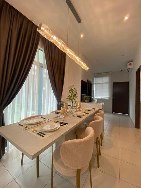 2-storey Terraced House for Sale in Bandar Bukit Tinggi (Klang) - Darren Ng - Dining Room - PropertyGuru.com.my