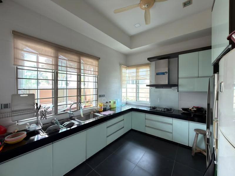 Bungalow House untuk Dijual di Bayu Mas, Vista Mas, Danau Mas (Cheras) - Hugo Gooi - Kitchen - PropertyGuru.com.my