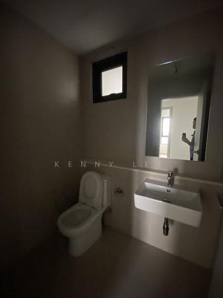 Kediaman Servis untuk Disewa di Melawati : Park One - Kenny Lee - Bathroom - PropertyGuru.com.my