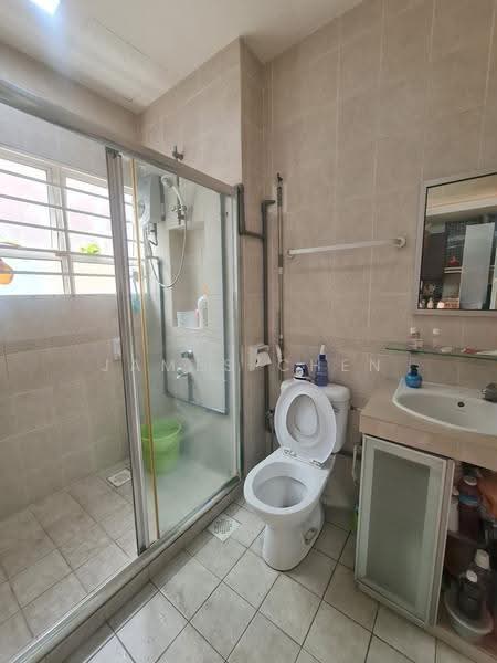 2-storey Terraced House for Sale in Bandar Kinrara (Selangor) - James Chen - Bathroom - PropertyGuru.com.my