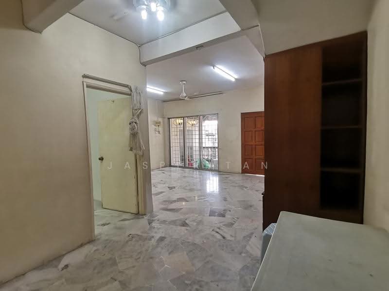 2-storey Terraced House for Rent in Kajang (Selangor) - Jasper Tan - Living Room - PropertyGuru.com.my