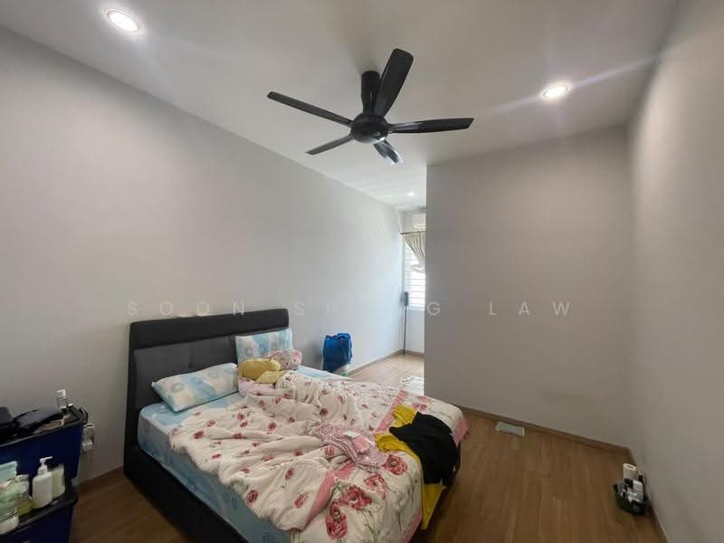 Rumah Teres 2-Tingkat untuk Dijual di Taman Semanja (Kajang) - Soon Sheng Law - Bedroom - PropertyGuru.com.my