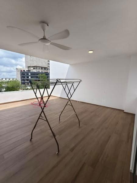 Rumah Teres untuk Disewa di Masai (Johor) - Cace Cheah - Balcony - PropertyGuru.com.my