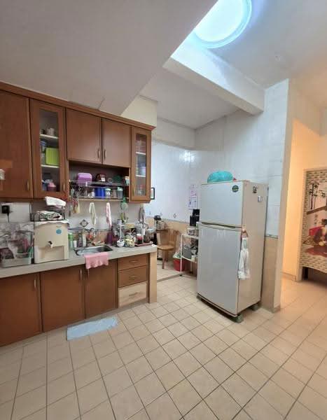 Rumah Bandar untuk Dijual di Taman Lagenda Mas (Cheras) - Mike Lim - Kitchen - PropertyGuru.com.my