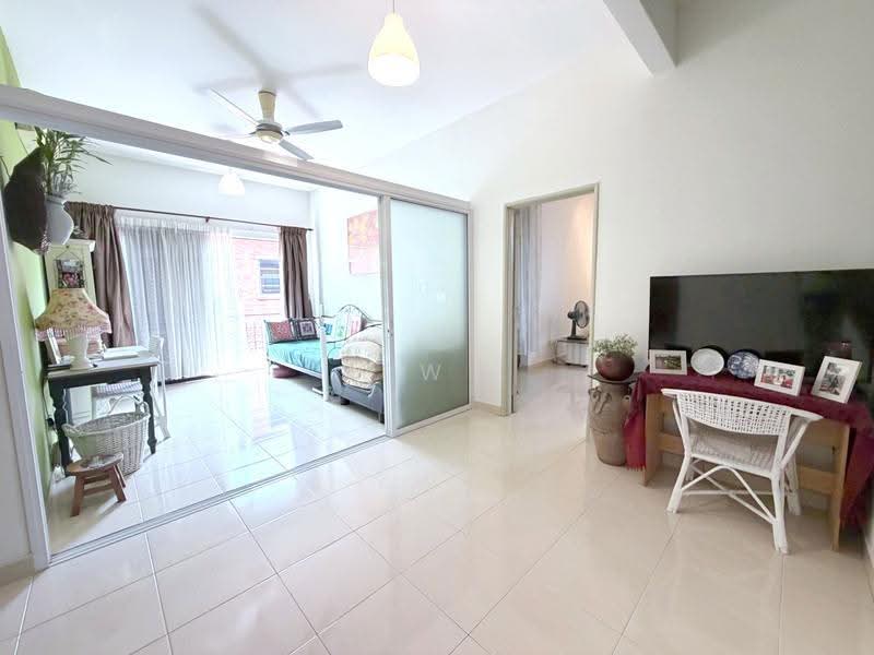 Rumah Berkembar untuk Dijual di Taman Vista Mutiara (Bandar Sungai Long) - Kew . - Living Room - PropertyGuru.com.my
