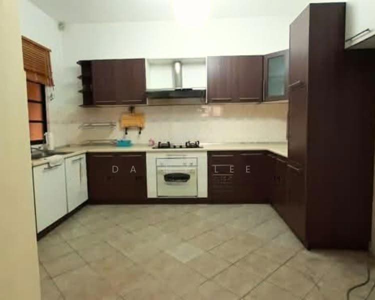 Semi-Detached House for Sale in Bandar Kinrara (Selangor) - Danny Lee - Kitchen - PropertyGuru.com.my