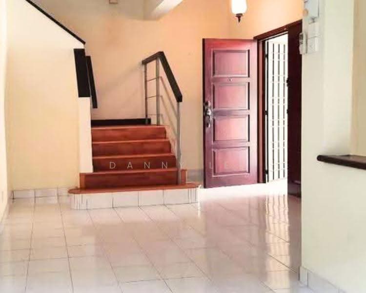 Semi-Detached House for Sale in Bandar Kinrara (Selangor) - Danny Lee - Entrance - PropertyGuru.com.my