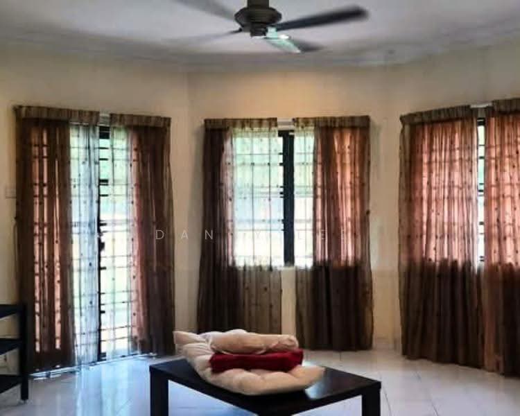 Semi-Detached House for Sale in Bandar Kinrara (Selangor) - Danny Lee - Living Room - PropertyGuru.com.my