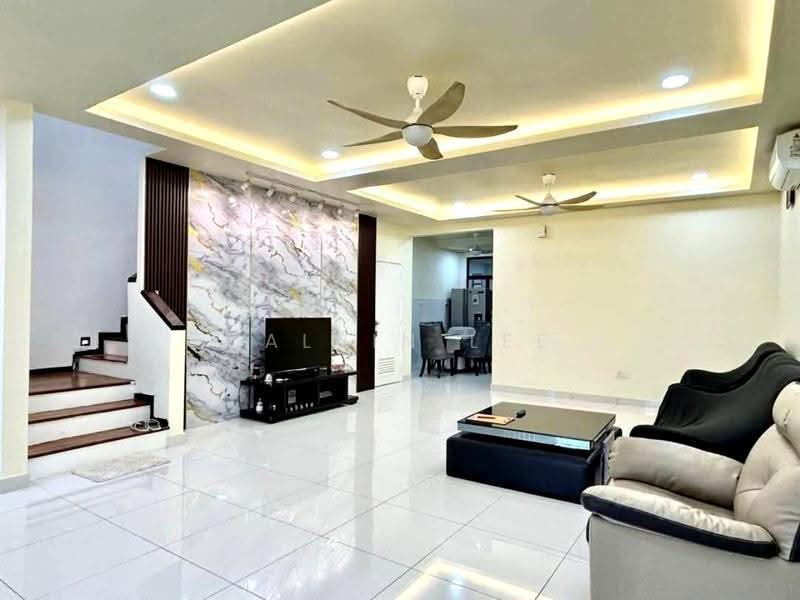 2-storey Terraced House for Sale in Mutiara Rini (Skudai) - Calvin Lee - Living Room - PropertyGuru.com.my