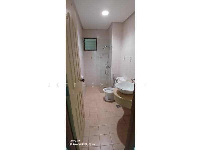 Rumah Teres 2.5-Tingkat untuk Disewa di Sunway Spk (Kuala Lumpur) - Jeffrey Siah - Bathroom - PropertyGuru.com.my
