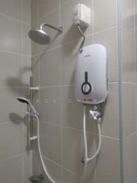 Kediaman Servis untuk Dijual di Meridin Suites @ The Meridin - Cace Cheah - Bathroom - PropertyGuru.com.my