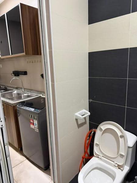 Service Residence for Rent at D'Secret Garden (Pangsapuri Kempas Indah) - Sun Yap - Kitchen - PropertyGuru.com.my