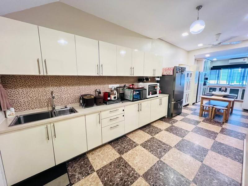 Rumah Teres 2-Tingkat untuk Dijual di Kota Damansara (Petaling Jaya) - Hawa Ibrahim - Kitchen - PropertyGuru.com.my