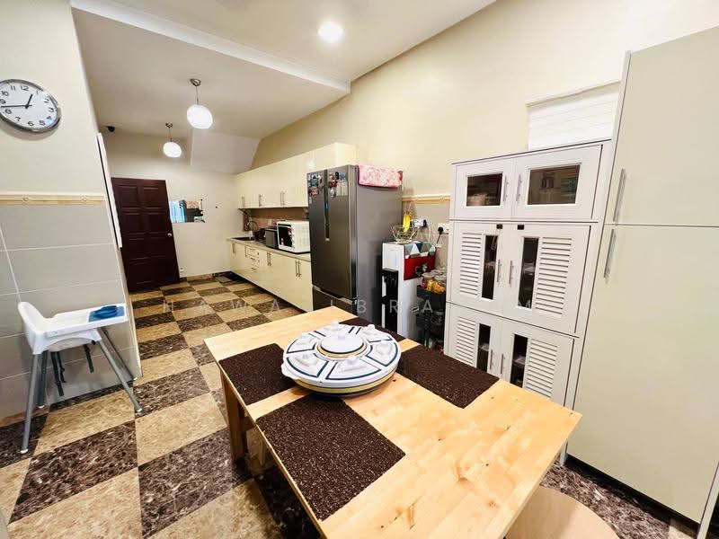 Rumah Teres 2-Tingkat untuk Dijual di Kota Damansara (Petaling Jaya) - Hawa Ibrahim - Kitchen - PropertyGuru.com.my