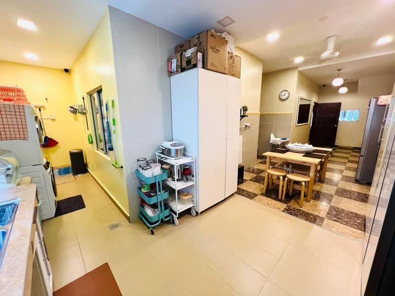 Rumah Teres 2-Tingkat untuk Dijual di Kota Damansara (Petaling Jaya) - Hawa Ibrahim - Kitchen - PropertyGuru.com.my