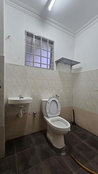 Rumah Teres 2-Tingkat untuk Disewa di Kota Kinabalu (Sabah) - Stephanie Yong - Bathroom - PropertyGuru.com.my
