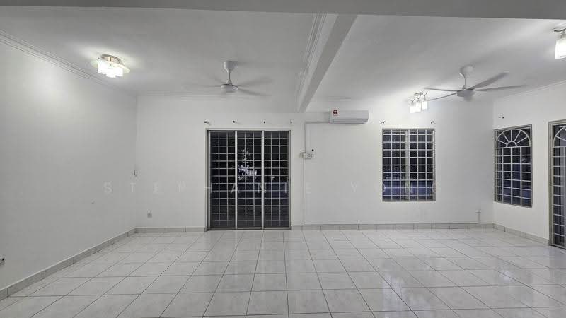Rumah Teres 2-Tingkat untuk Disewa di Kota Kinabalu (Sabah) - Stephanie Yong - Living Room - PropertyGuru.com.my