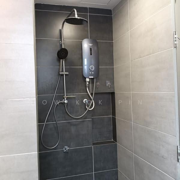 Condominium for Rent at Platinum Arena - Low Kok Pin - Bathroom - PropertyGuru.com.my