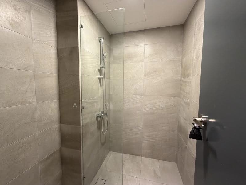 Kediaman Servis untuk Dijual di Henna Residence  @ The Quartz WM - Afiq Sham - Bathroom - PropertyGuru.com.my