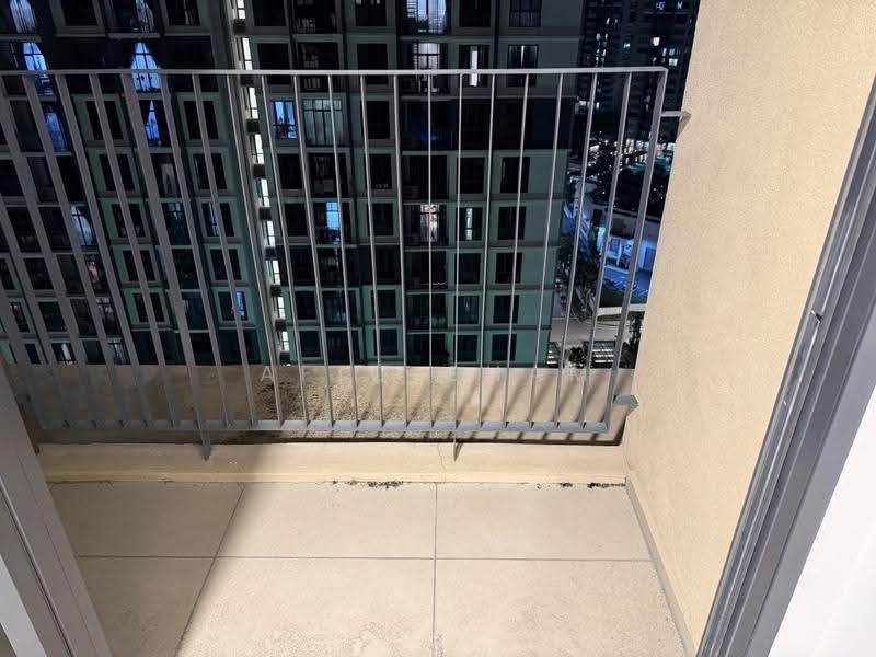 Kediaman Servis untuk Dijual di Henna Residence  @ The Quartz WM - Afiq Sham - Balcony - PropertyGuru.com.my