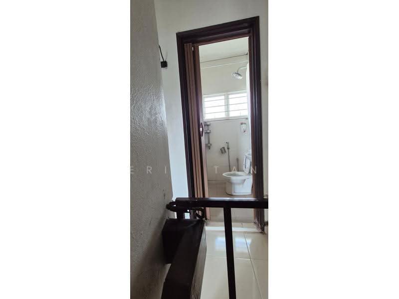 2-storey Terraced House for Rent in SS19 (Subang Jaya) - Eric Tan - Bathroom - PropertyGuru.com.my
