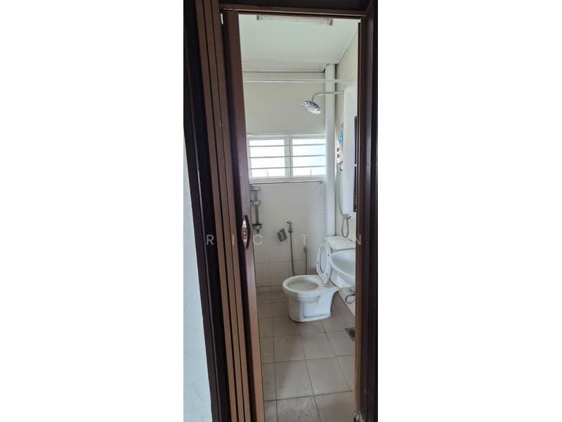2-storey Terraced House for Rent in SS19 (Subang Jaya) - Eric Tan - Bathroom - PropertyGuru.com.my