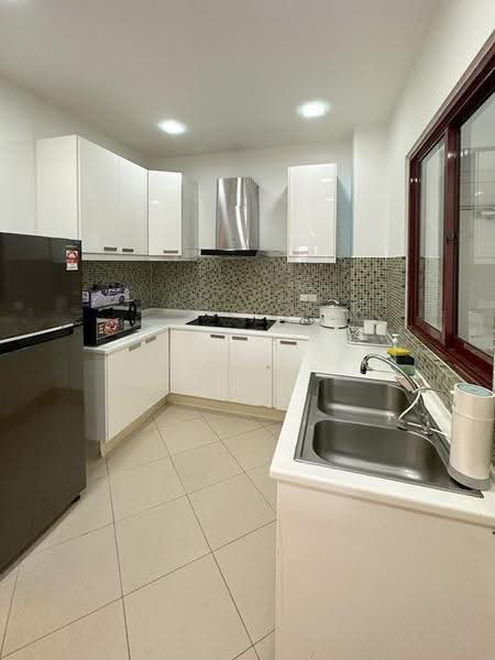 Kondominium untuk Dijual di Surian Condominium - Tarsha Lim - Kitchen - PropertyGuru.com.my