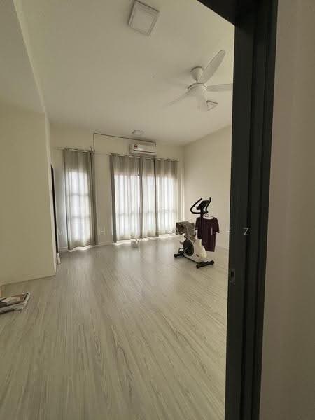 2-storey Terraced House for Sale in Klang (Selangor) - Mohd Hafiez - Master Bedroom - PropertyGuru.com.my