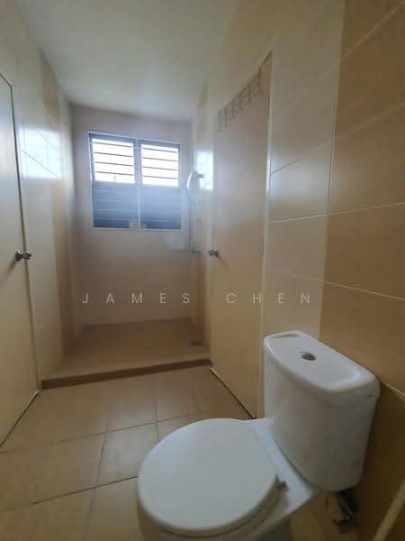 Rumah Teres untuk Disewa di Bandar Kinrara Seksyen 5 (Bandar Kinrara) - James Chen - Bathroom - PropertyGuru.com.my