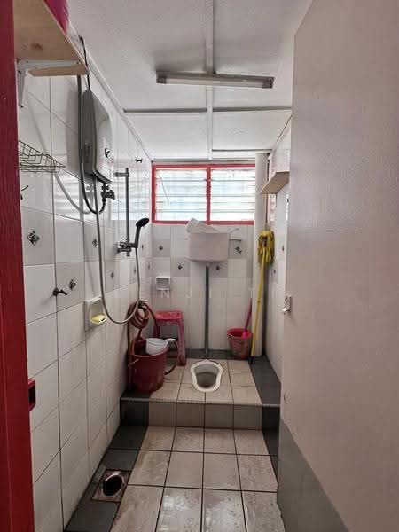 Rumah Teres 2.5-Tingkat untuk Dijual di Taman Sri Bintang (Kepong) - Kenji Ti - Bathroom - PropertyGuru.com.my