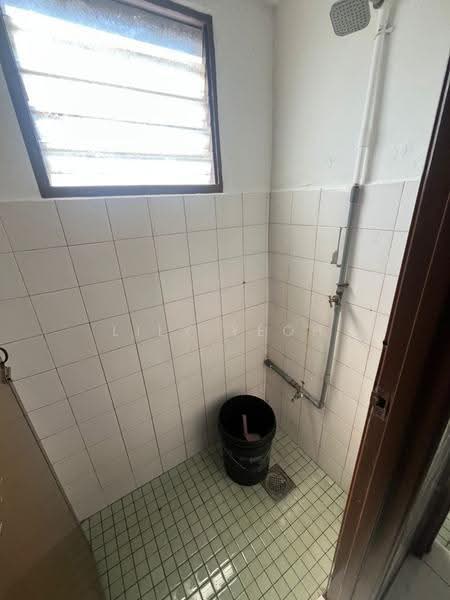 Rumah Flat untuk Disewa di Taman Seri Berembang - LILY YEOH - Bathroom - PropertyGuru.com.my