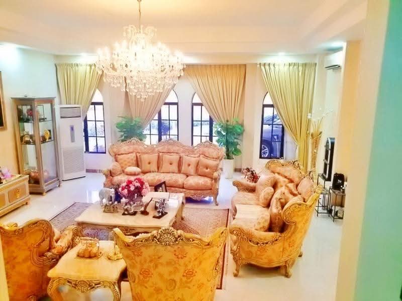 Bungalow House for Sale in Damansara Idaman (Ara Damansara) - Caindy Wong - Living Room - PropertyGuru.com.my