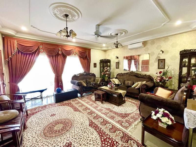 Bungalow House untuk Dijual di Seksyen 2 (Shah Alam) - Sa'a Nordin - Living Room - PropertyGuru.com.my